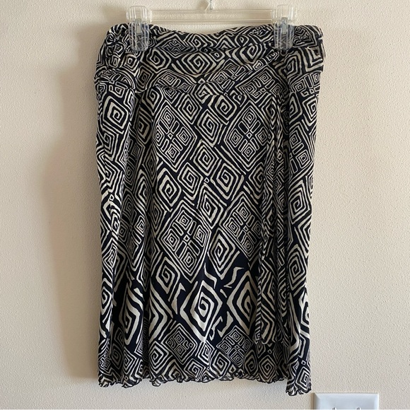 W Women’s Black And Tan Geometric Print Stretch Pull-On Knee-Length Skirt, Sz L - Picture 3 of 6